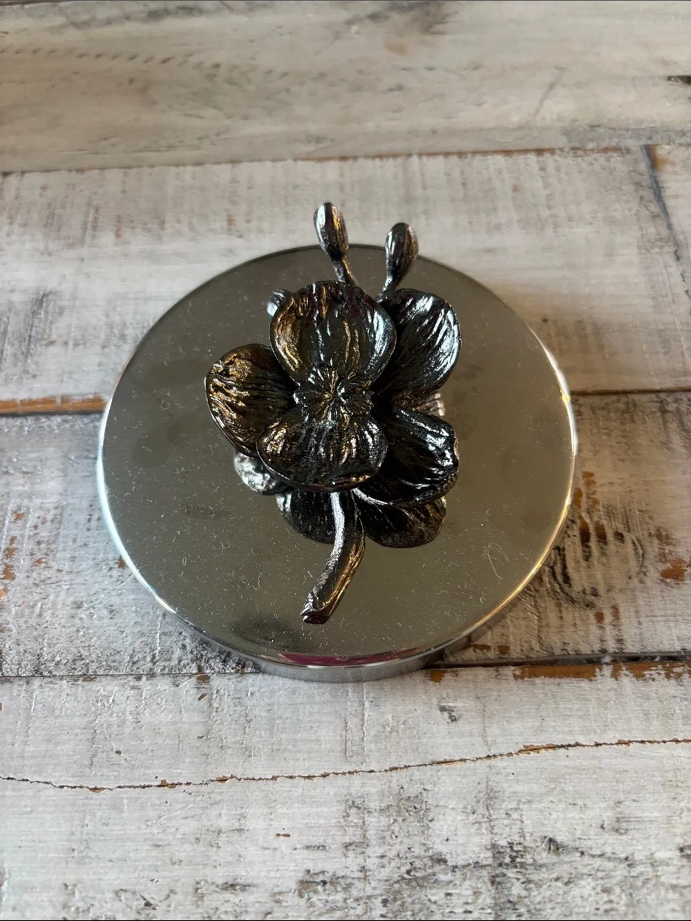 Michael Aram Floral Metal Accent Lid in Shiny silver - Picture 1 of 7